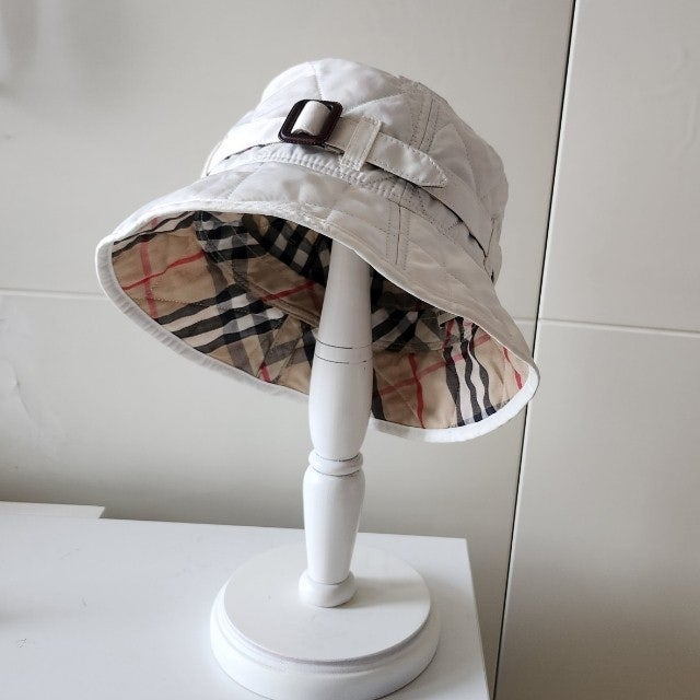 (새상품급) 버버리 키즈 퀼팅 누빔 벙거지--1