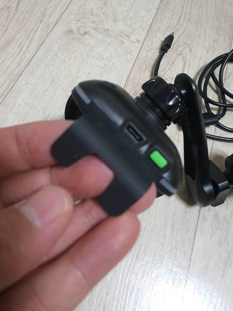 차량 무선충전기 통풍구 거치대 좋아요--5