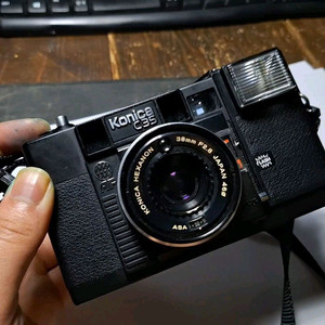 코니카 c35 af 필름카메라 /빈티지 레트로 로모 앤틱 y2k 일본 감성 필카 촬영 사진