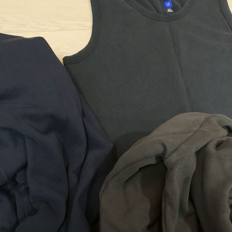 이지갭 슬리브리스 탱크탑 포에틱 블랙 yzy gap yeezy--4