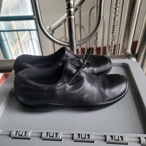 프라다 스니커즈