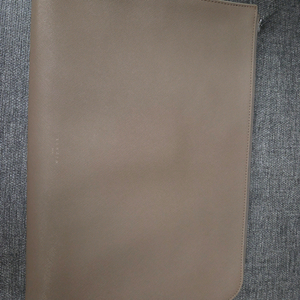 산드로 사피아노 가죽 파우치