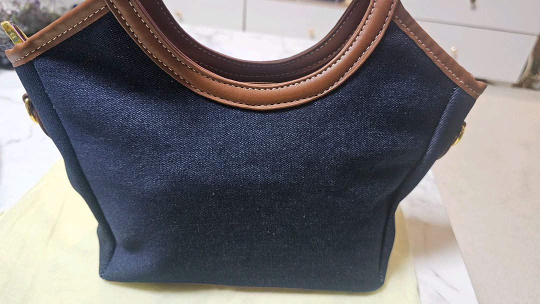 미우미우 크로스백 가방 새상품 이미지