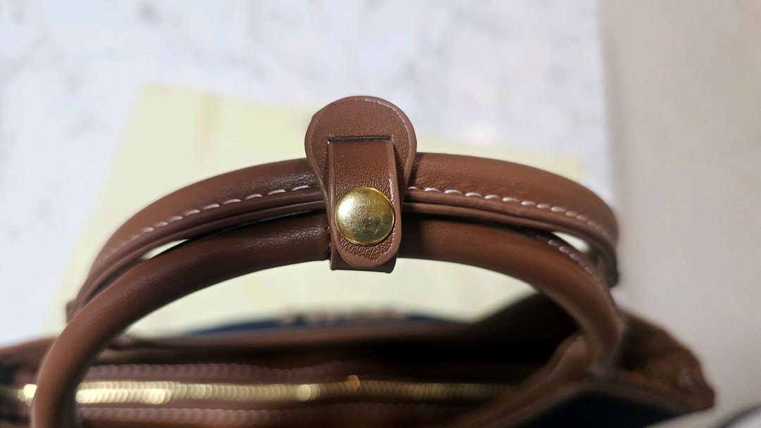 미우미우 크로스백 가방 새상품 이미지