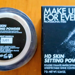 메이크업포에버 HD 스킨 세팅 파우더 1.1 Light Vanilla 색상입니다- 용량 7g