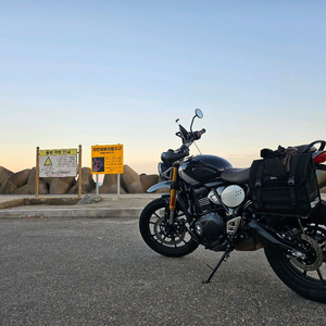 트라이엄프 스크램블러 400x 팝니다 이미지