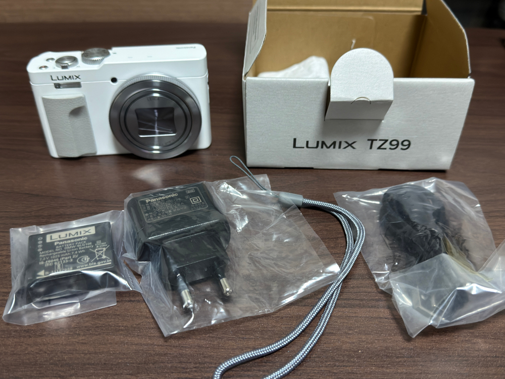 파나소닉 루믹스 TZ99 화이트색상 팝니다--3