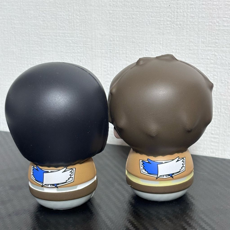 진격의거인 에렌+미카사 스퀴시 이미지