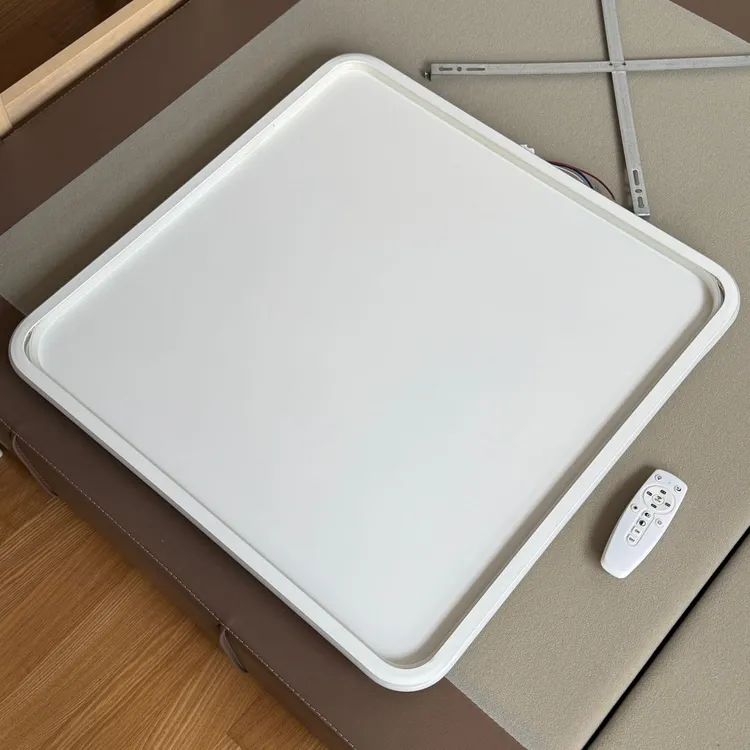 LED 스마트 방등 정사각 엣지 천장 조명 방등 무선 리모콘 앱 밝기 색 조절 가능 팝니다. 스마트홈 IoT 이미지
