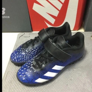아디다스키즈 프레데터 210쥬니어축구화풋살화 이미지