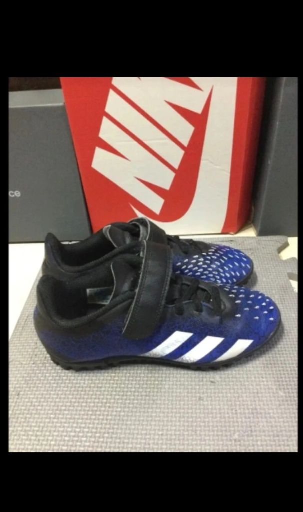 아디다스키즈 프레데터 210쥬니어축구화풋살화 이미지