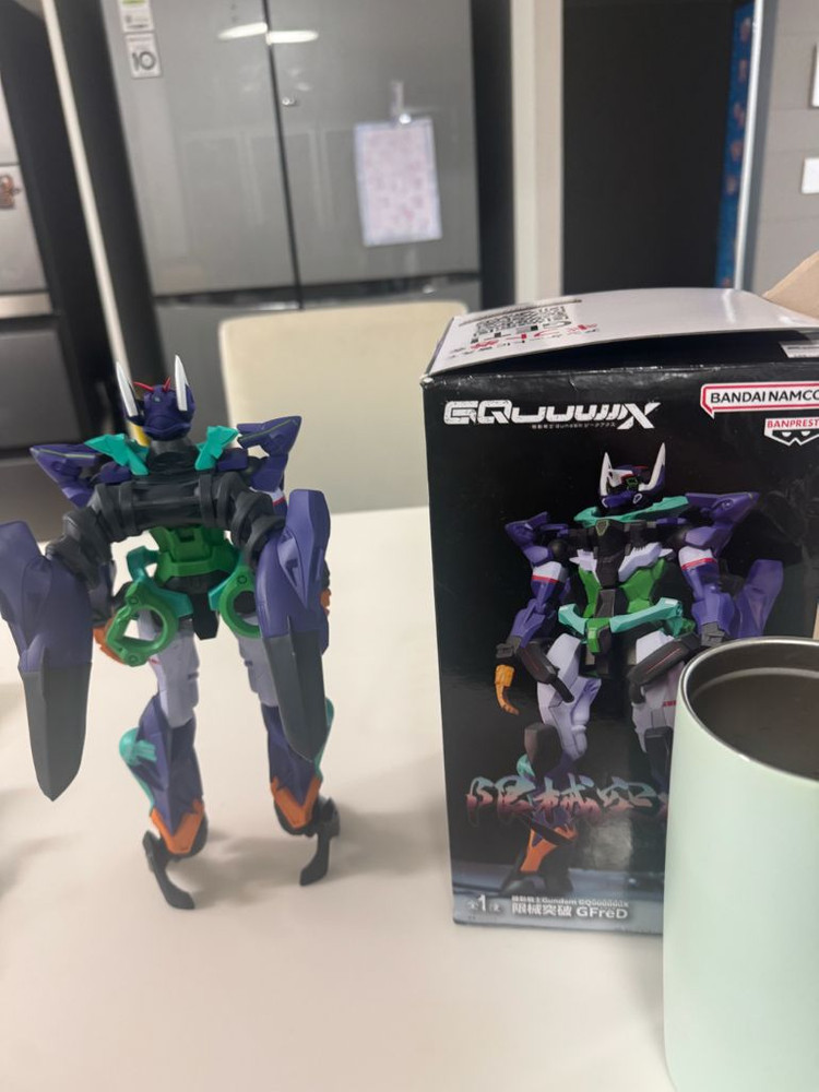 반다이 지쿠악스 지프레드 건담 피규어--1