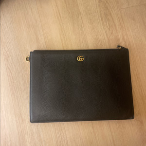 구찌 GG 마몬트 클러치백