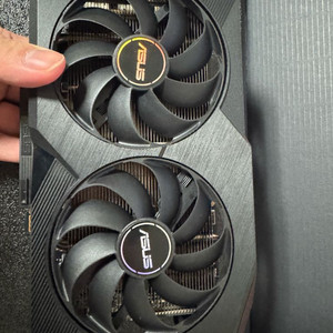 ASUS RX7600 DUAL OC 8GB 그래픽카드 팝니다