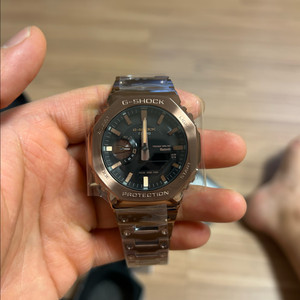 지샥 G-SHOCK GM-B2100GD-5ADR 풀메탈 로즈골드