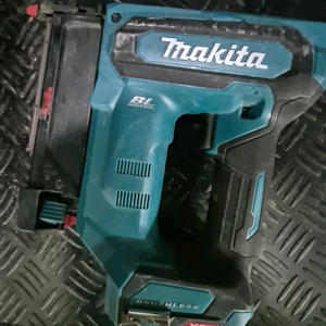 마끼다 충전 실타카 PT001G