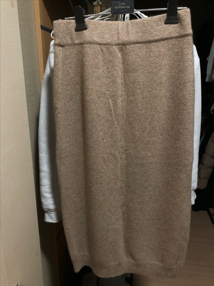 르캐시미어 캐시100니트스커트- 7만원 (새상품)--1