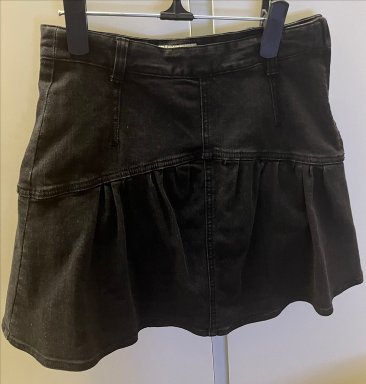 폼더스토어 스커트 띠어리 쟈딕볼테르 배리 이자벨마랑 미우미우 비비안웨스트우드 셀리느 자라 산드로 가니 마쥬 마인--0