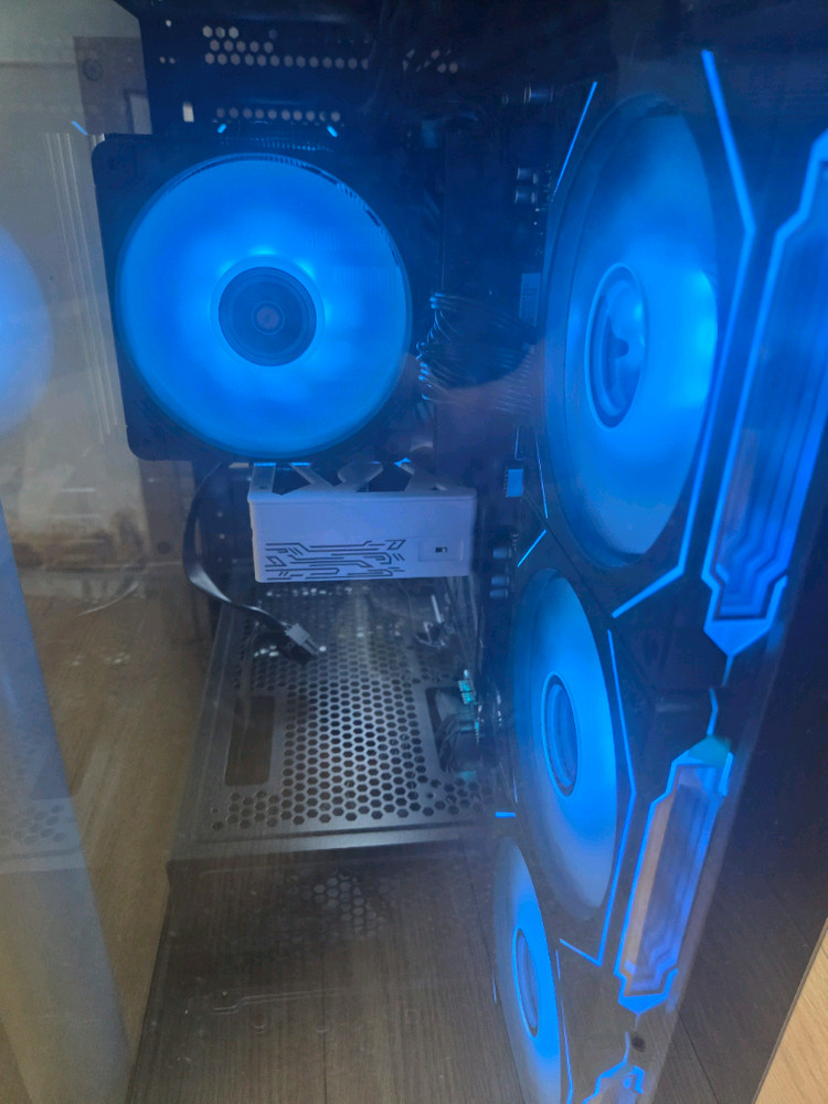 9800x3d 5060 32gb 컴퓨터--1