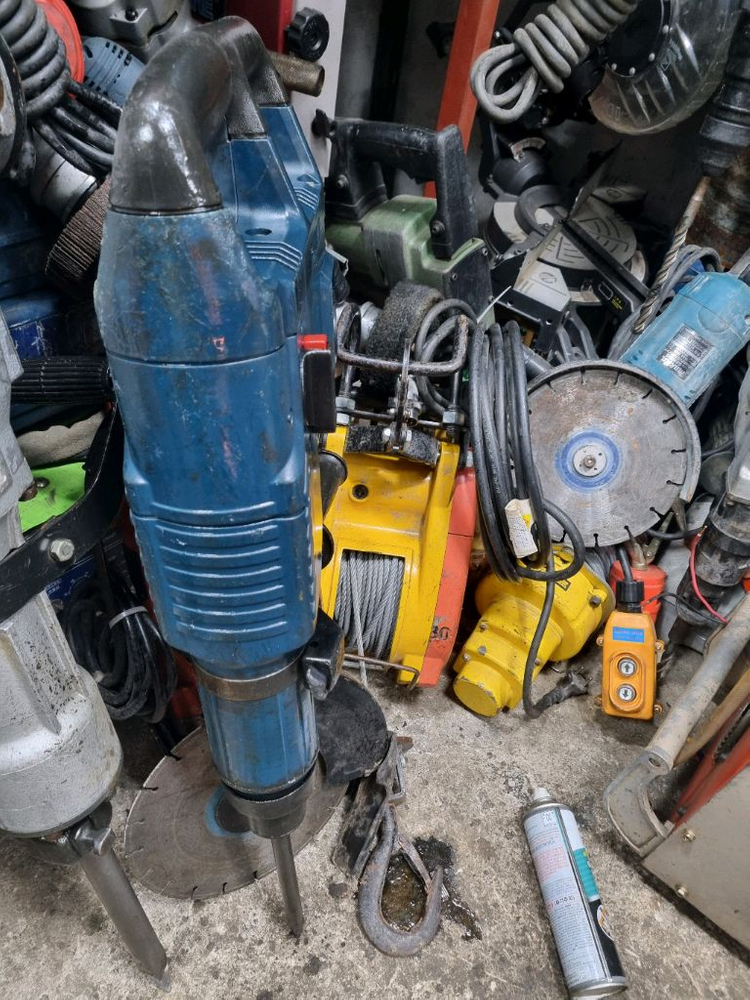 보쉬11DE뿌레카 010 9944 6171 이미지