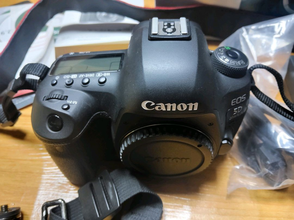 캐논 EF 5d mark 4 카메라--2