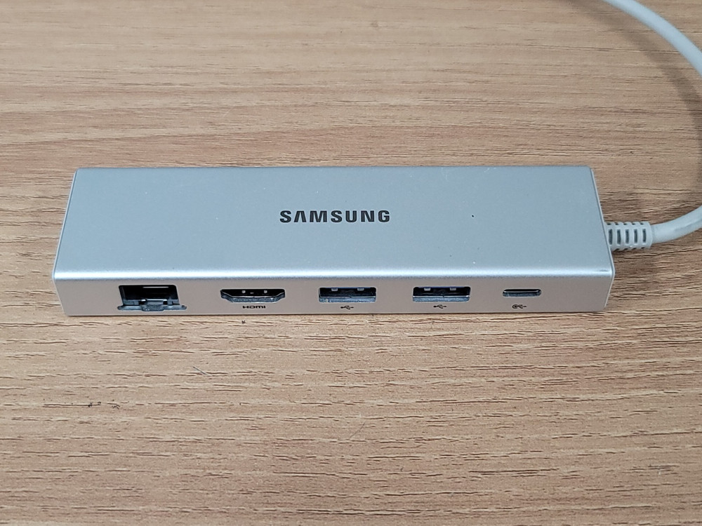 삼성 멀티 허브 5in1 C타입 EE-P5400 AA-AM1N95W--4