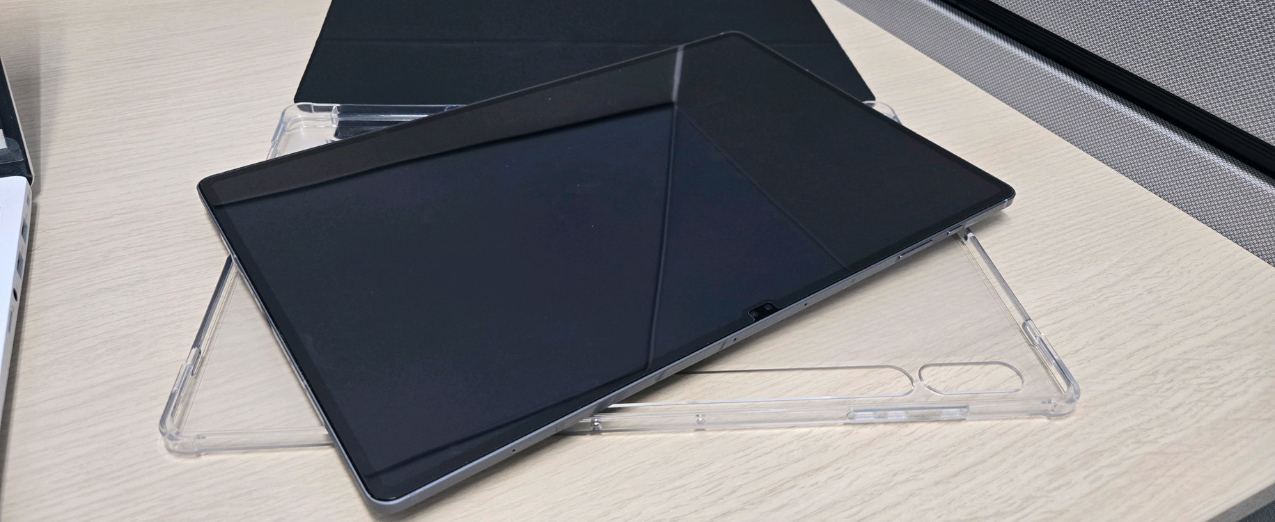 갤럭시탭 s10울트라 256기가 5g판매합니다.--4