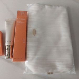 설화수 퍼펙팅 베일프라이머+파우치