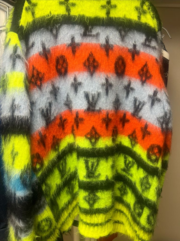 루이비통 모노그램 모헤어 2xl 가디건 백화점 사이즈 56 이미지