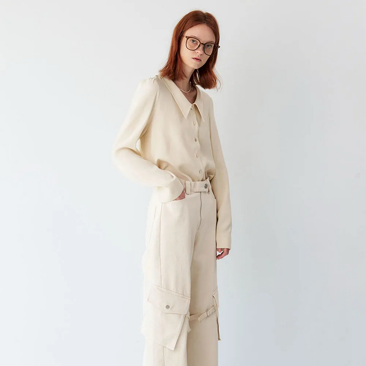 마론에디션 앤틱 크림 로우넥 블라우스 이미지