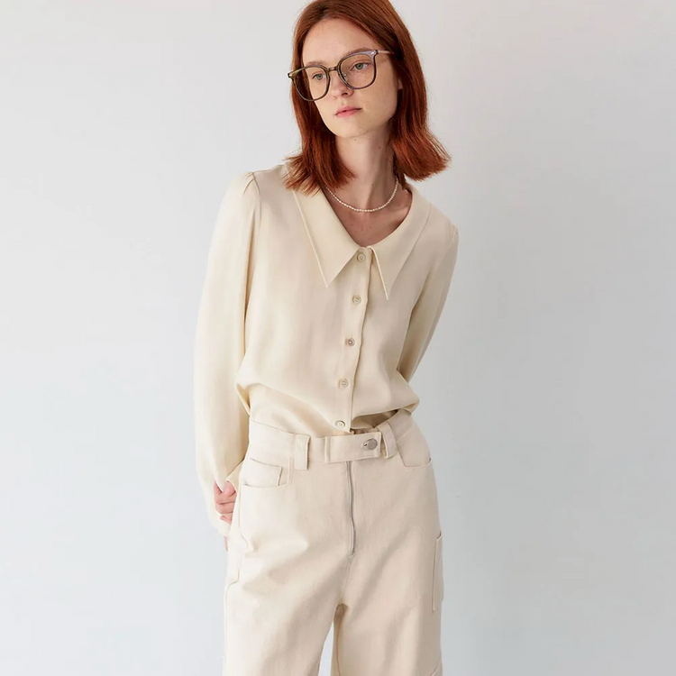 마론에디션 앤틱 크림 로우넥 블라우스 이미지