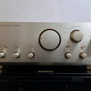 산수이 AU-607XR 인티앰프입니다