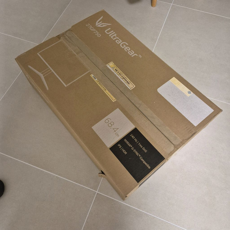 LG 울트라기어 27인치 FHD 240hz 게이밍용 모니터 27GP750 풀박--4