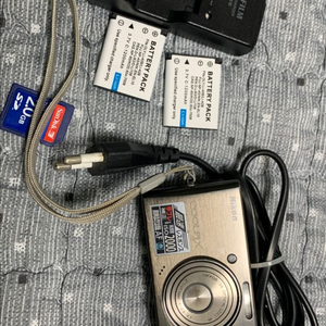 니콘 쿨픽스 S500 빈티지카메라 레트로디카 빈티지디카 팝니다.