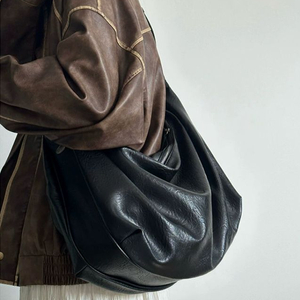 블랙 레더 호보 크로스백