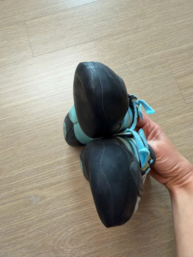 테나야 인달로 암벽화--3