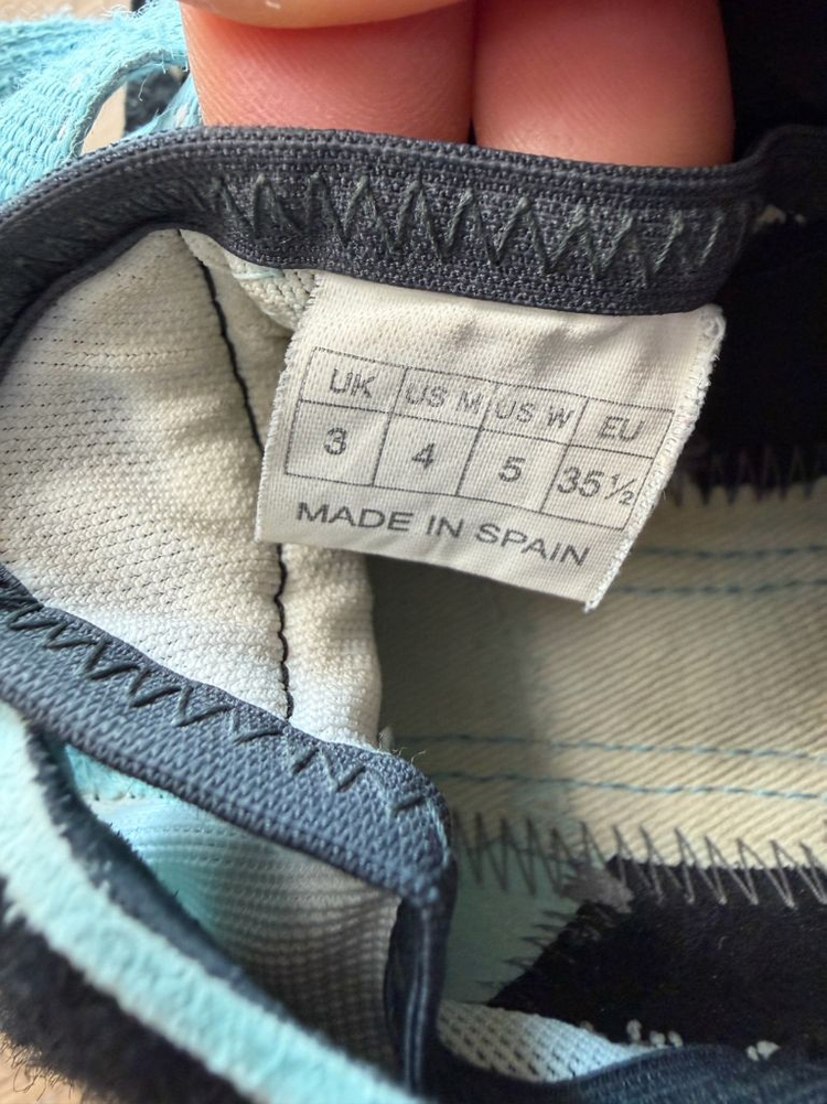 테나야 인달로 암벽화--5