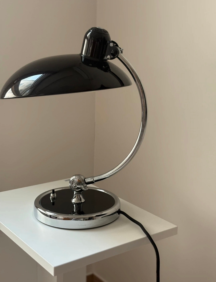 프리츠한센 카이저 이델 럭셔리 명품 테이블 램프 북유럽 룩서스 스탠드 조명 6631T 블랙모델 판매 이미지