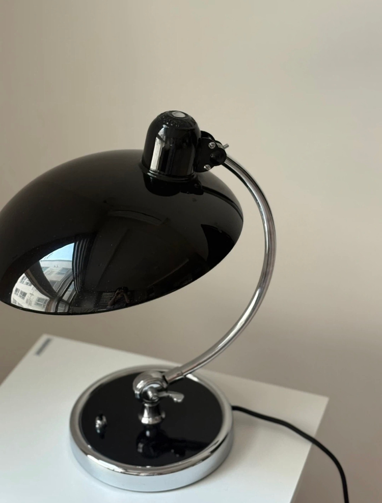 프리츠한센 카이저 이델 럭셔리 명품 테이블 램프 북유럽 룩서스 스탠드 조명 6631T 블랙모델 판매 이미지