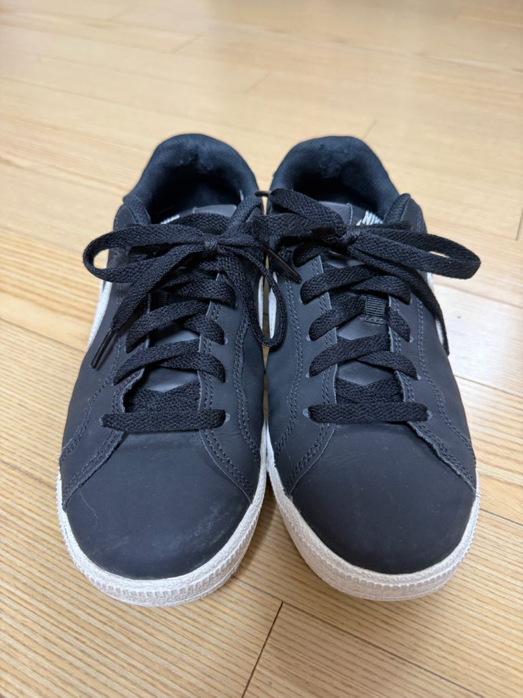 나이키 코트 로얄 240mm--1