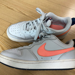 나이키 코트버로우 240mm