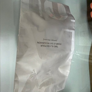 (새상품)투슬래시포 엔젤릭 새틴 쿠션 N21 리필