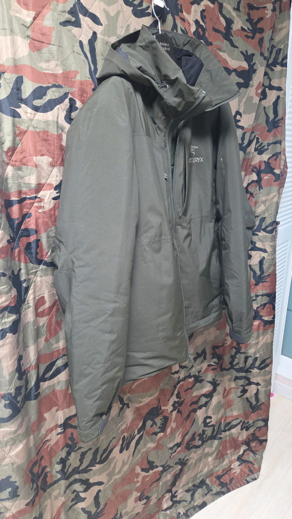 아크테릭스 보온자켓 xl--2