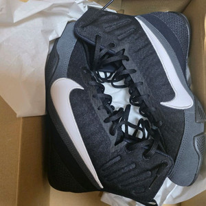 나이키 마초마이3 270사이즈