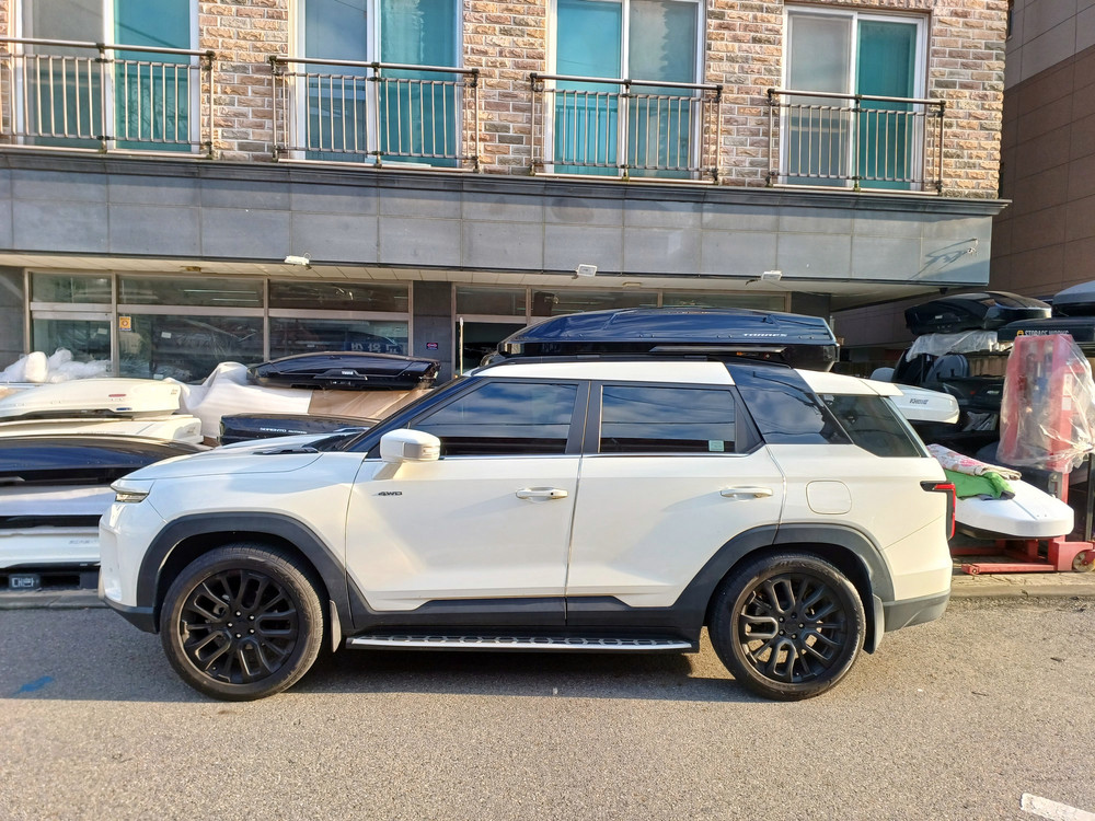 코토 일체형 루프박스 단종,최근 생산된 차량 초대박 가격에 신품 장착합니다. 생산되는 전차종 최저가 출장비 추가 출--0