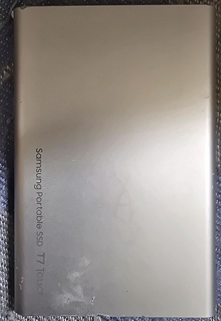 삼성 외장 SSD 1TB 포터블 터치7 판매 합니다.--1