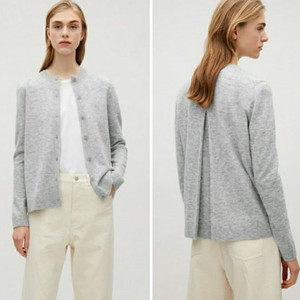 M COS 코스 알파카 혼방 백 플리티드 라운드 니트 가디건