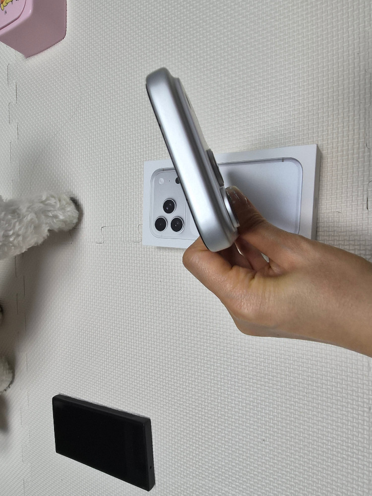 아이폰17프로 실버 256G 배터리100%--2