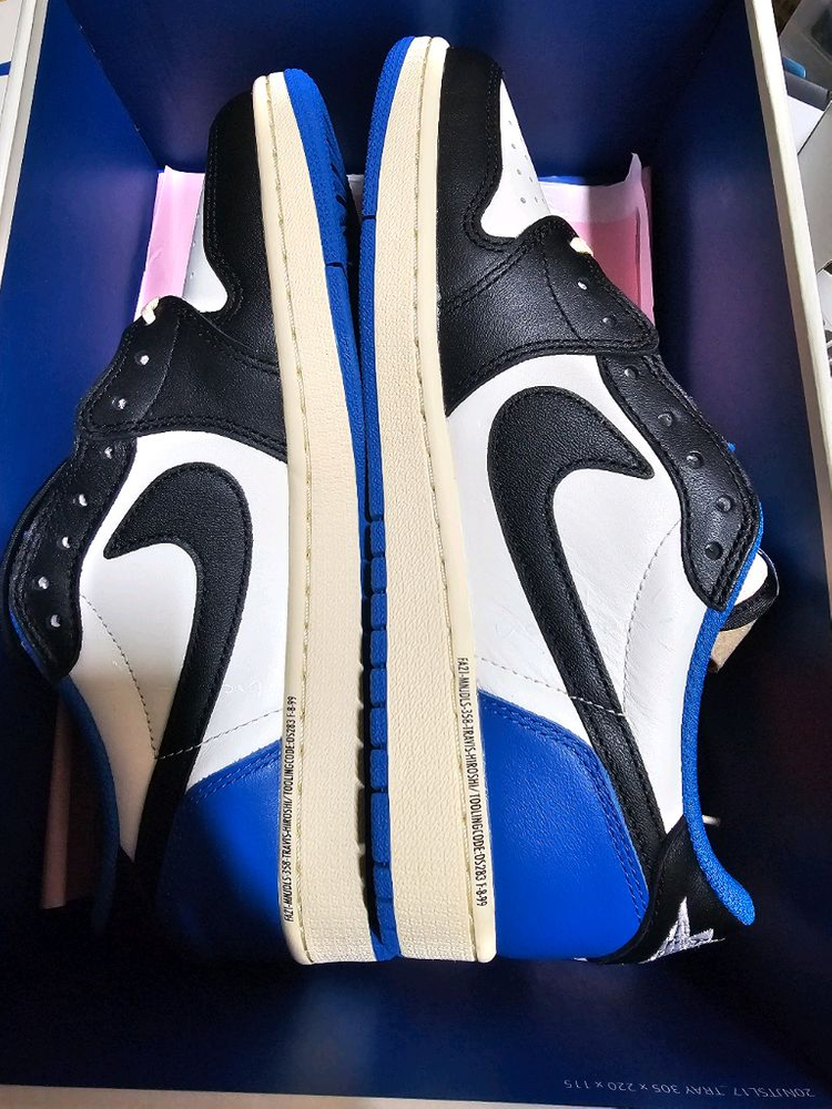 조던1 프라그먼트 트래비스스캇--1