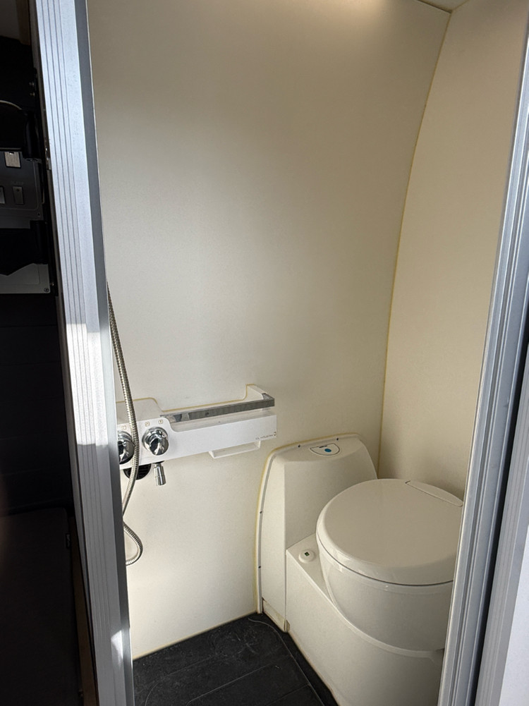 르노마스터 디파트 캠핑카--8